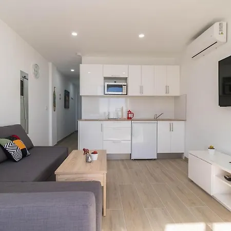 Апартаменты Seaview Estudio *